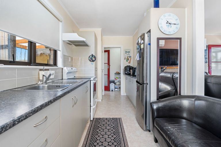 Photo of property in 3 Ngahu Street, Fairy Springs, Rotorua, 3015