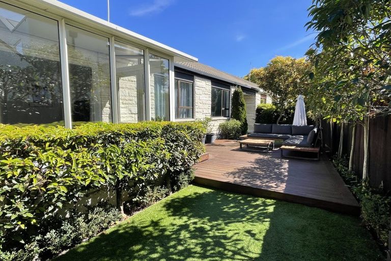 Photo of property in 1 Stratford Street, Fendalton, Christchurch, 8014