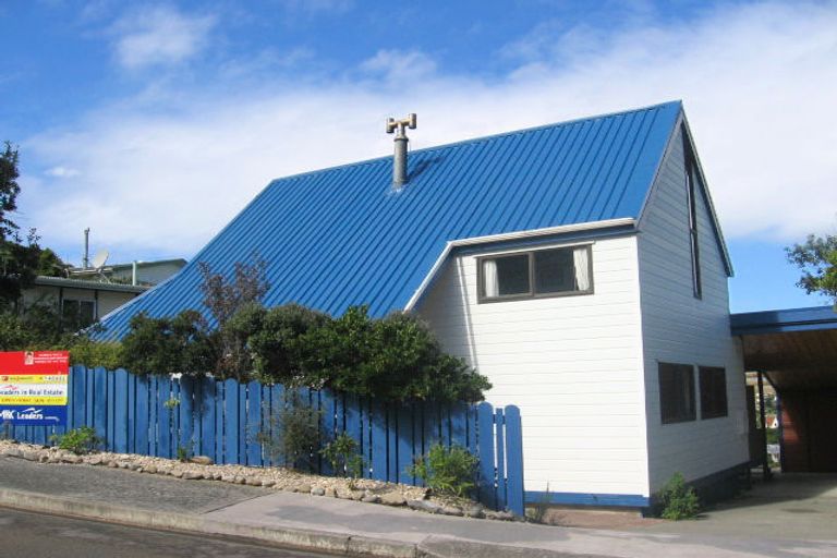 Photo of property in 12 Ngarimu Grove, Ngaio, Wellington, 6035