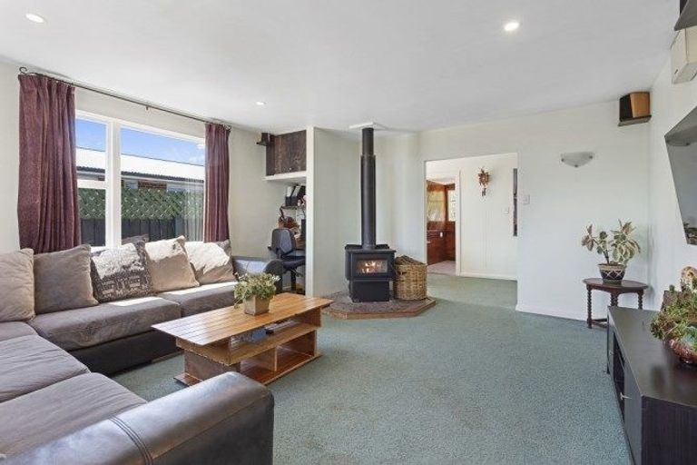 Photo of property in 62 Akaroa Street, Kaiapoi, 7630