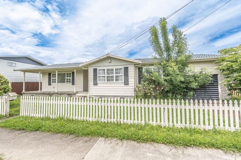 Photo of property in 36 Ward Street, Aramoho, Whanganui, 4500