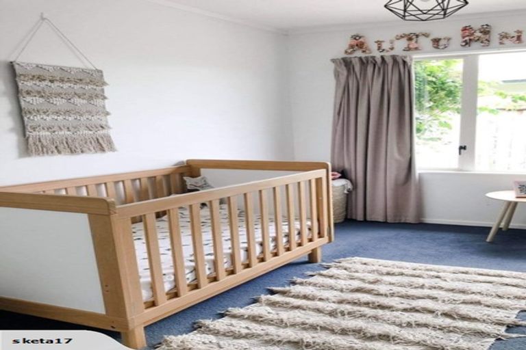 Photo of property in 2/8 Tulsa Grove, Totara Park, Upper Hutt, 5018