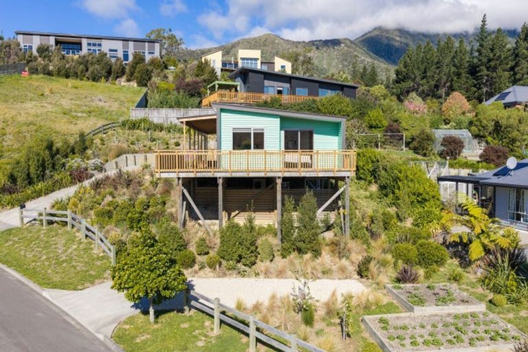 Photo of property in 2 Bell Bird Rise, Picton, 7220