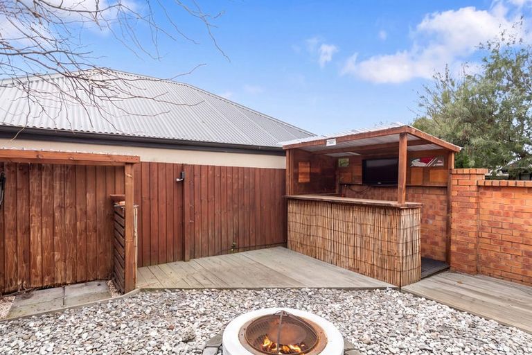Photo of property in 57 Kotuku Crescent, Woolston, Christchurch, 8023