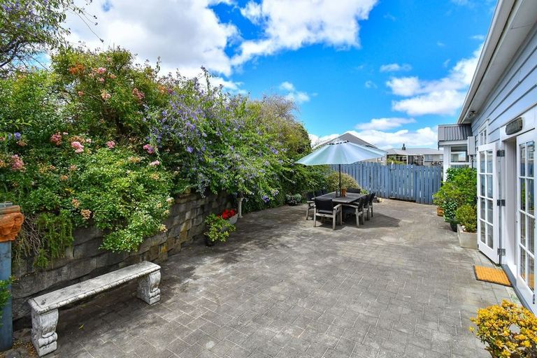 Photo of property in 165 Bombay Road, Bombay, 2675