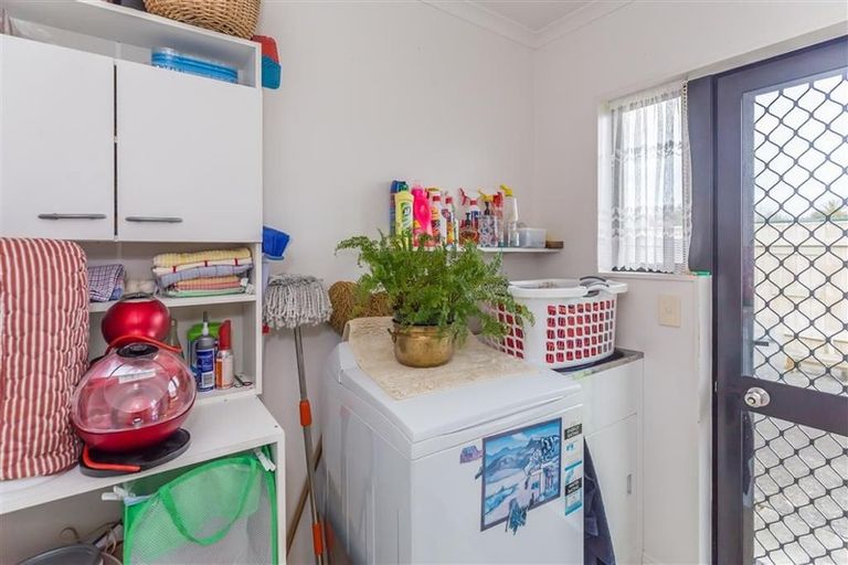 Photo of property in 12 Belle Maison Court, Levin, 5510