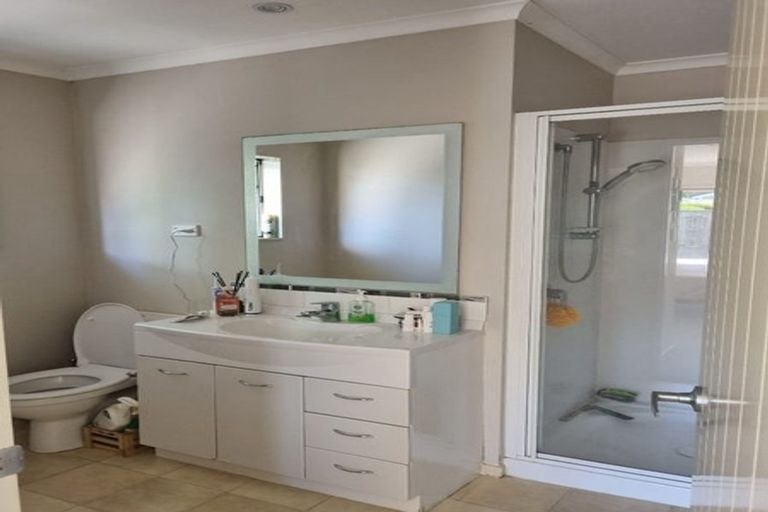 Photo of property in 8 Sackville Street, Martinborough, 5711