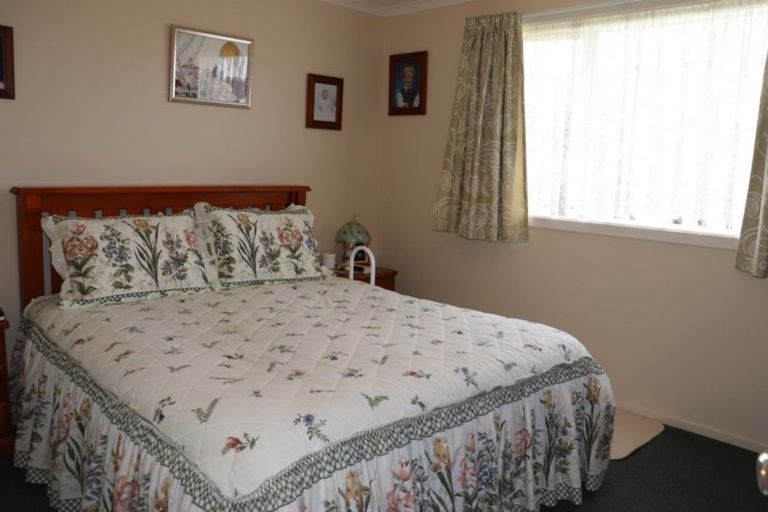 Photo of property in 73 Newbie Street, Strathern, Invercargill, 9812