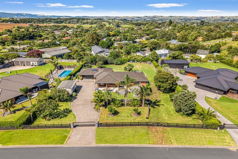 Photo of property in 5 Springvale Road, Waiuku, 2123