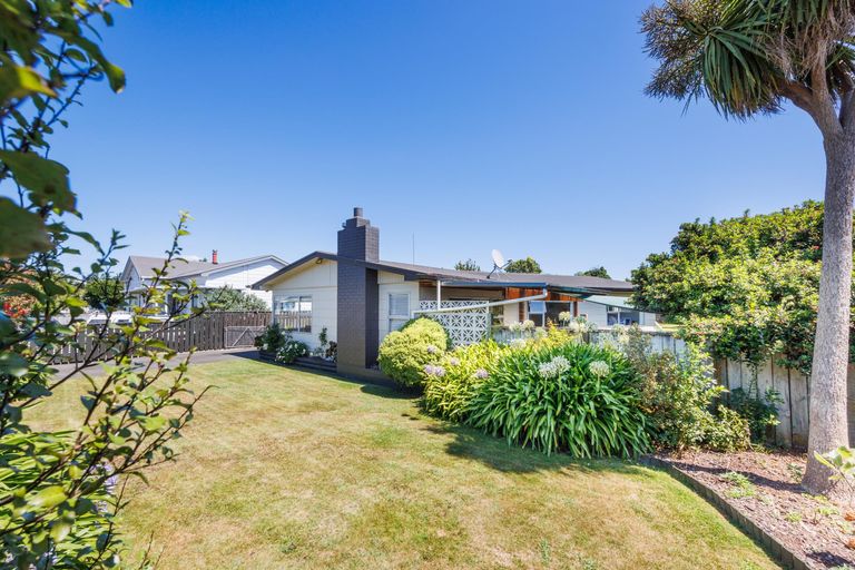 Photo of property in 102 Denbigh Street, Feilding, 4702