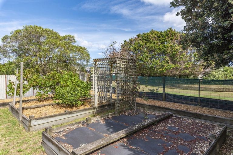 Photo of property in 337 Te Horo Beach Road, Te Horo Beach, Otaki, 5581