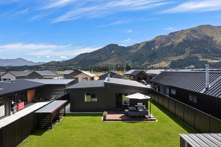 Photo of property in 5 Dunn Street, Lake Hawea, 9382