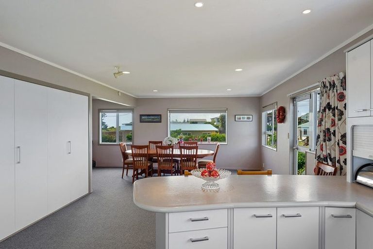 Photo of property in 1 Karaka Street, Otaki Beach, Otaki, 5512