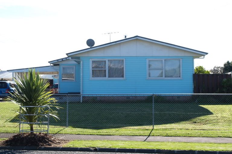 Photo of property in 28 Hokianga Street, Mangere East, Auckland, 2024