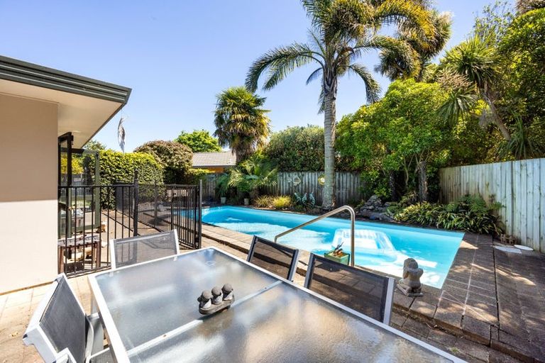 Photo of property in 28 Bouverie Crescent, Flagstaff, Hamilton, 3210