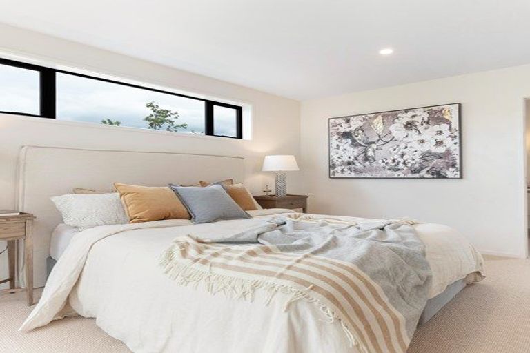 Photo of property in 10 Turepo Way, Owhata, Rotorua, 3010