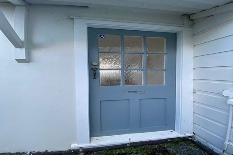 Photo of property in 25a Earls Terrace, Mount Victoria, Wellington, 6011