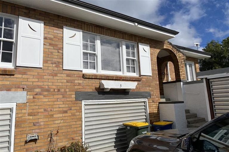 Photo of property in 3/289 Lake Road, Hauraki, Auckland, 0622