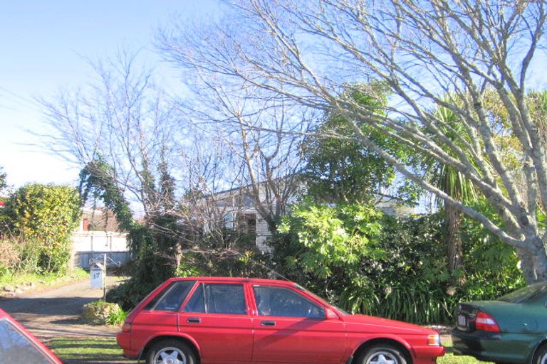 Photo of property in 17 Rutherford Street, Chedworth, Hamilton, 3210