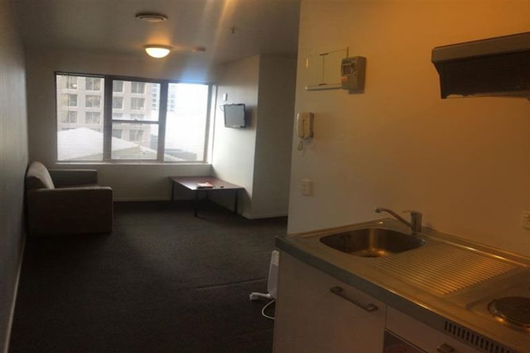Photo of property in Orange Apartments/victoria Centr, 501/169 The Terrace, Wellington Central, Wellington, 6011
