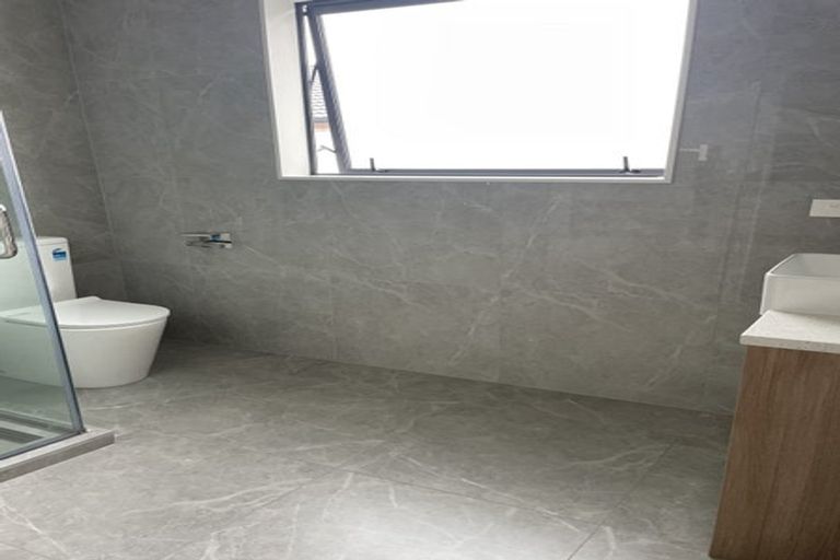 Photo of property in 8 Rossbeg Lane, Flat Bush, Auckland, 2019