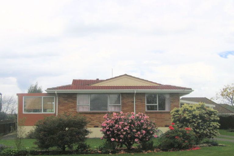 Photo of property in 8 Tumene Drive, Owhata, Rotorua, 3010