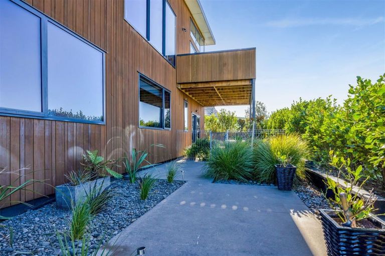 Photo of property in 16a Links Drive, Waiwhakaiho, New Plymouth, 4312