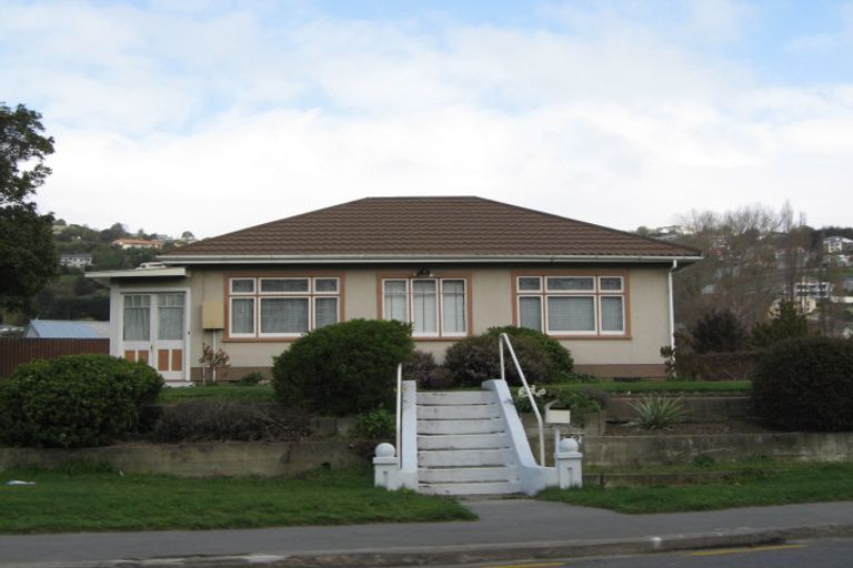 Photo of property in 32 Centaurus Road, Cashmere, Christchurch, 8022
