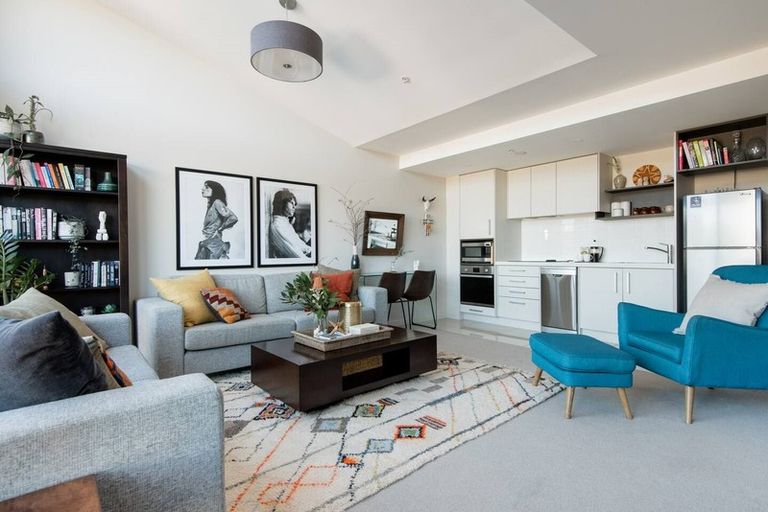 Photo of property in Nouvo Apartments, 5f/21 Rugby Street, Mount Cook, Wellington, 6021