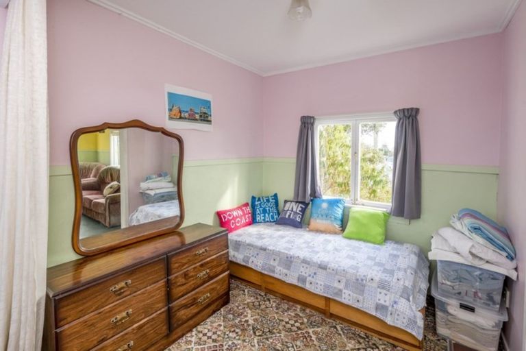 Photo of property in 106 Kahukura Avenue, Waitarere Beach, Levin, 5510