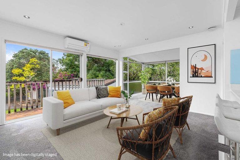 Photo of property in 1 Hammond Avenue, Hatfields Beach, Orewa, 0931