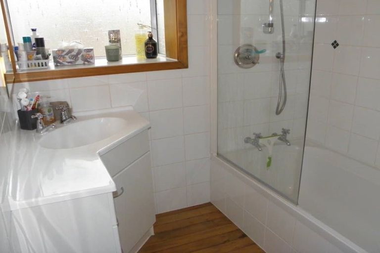 Photo of property in 52 Stuart Street, Holmes Hill, Oamaru, 9401