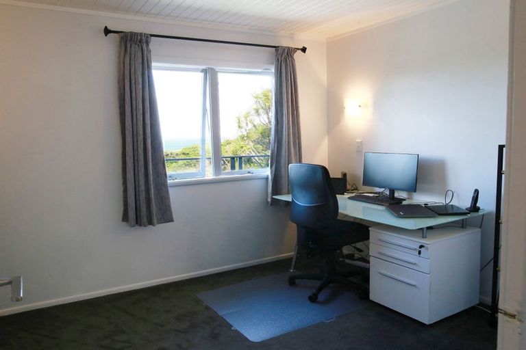 Photo of property in 29 The Track, Plimmerton, Porirua, 5026