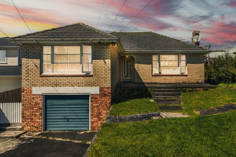 Photo of property in 58 Hutchinson Avenue, New Lynn, Auckland, 0600