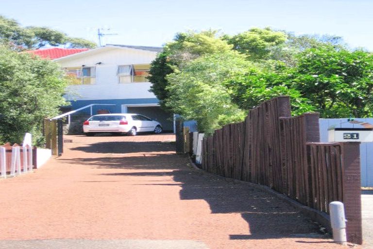 Photo of property in 21 Chipping Dale, Mangere Bridge, Auckland, 2022