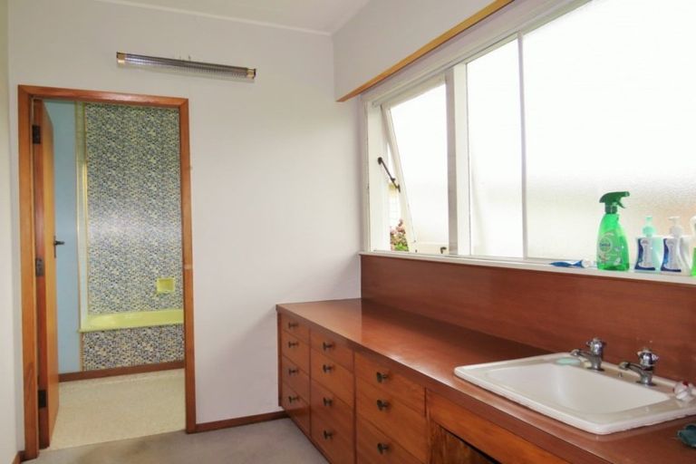 Photo of property in 194 Muhunoa Road East, Ohau, Levin, 5570