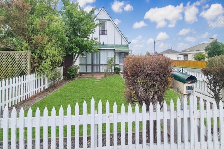 Photo of property in 13a Harris Street, Marton, 4710