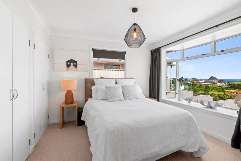 Photo of property in 50 Calvert Road, Lynmouth, New Plymouth, 4310