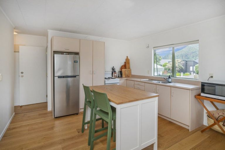 Photo of property in 1 Champion Place, Pauanui, Hikuai, 3579