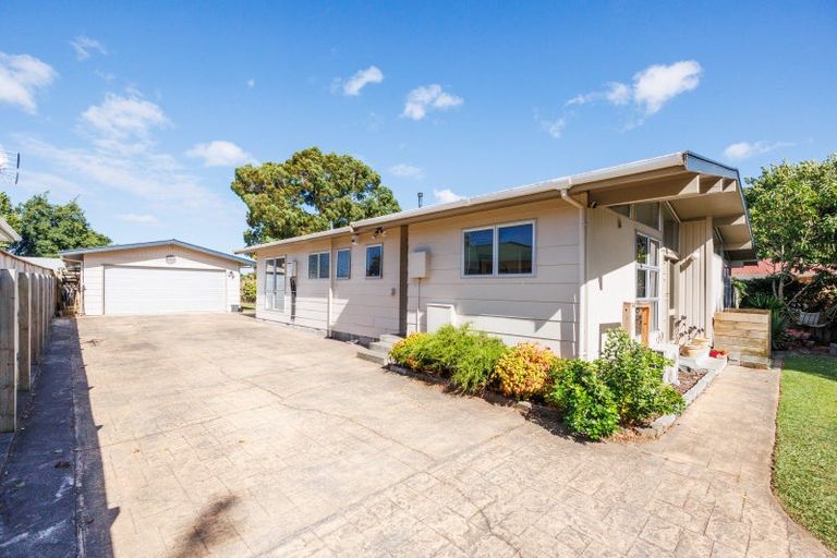 Photo of property in 29 Stillwater Place, Westbrook, Palmerston North, 4412