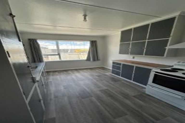 Photo of property in 2/44 Cambridge Street, Levin, 5510