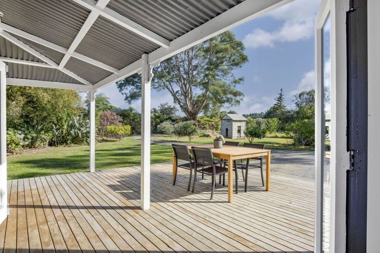 Photo of property in 51 Waitohu Valley Road, Otaki, 5512