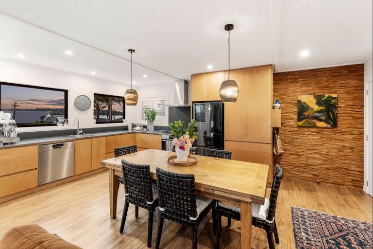 Photo of property in 19 Dunbar Road, Point Wells, Warkworth, 0986