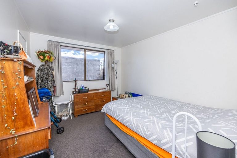 Photo of property in 76c Bandon Street, Frankton, Hamilton, 3204