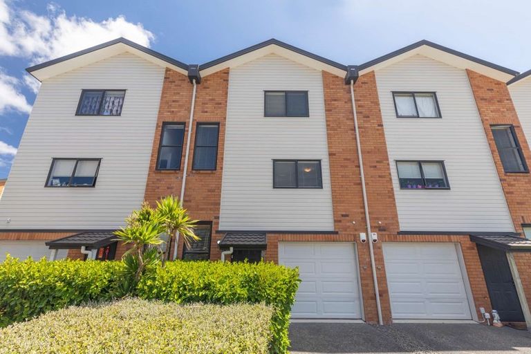 Photo of property in St Claire Village, 203/172 Mcleod Road, Te Atatu South, Auckland, 0610