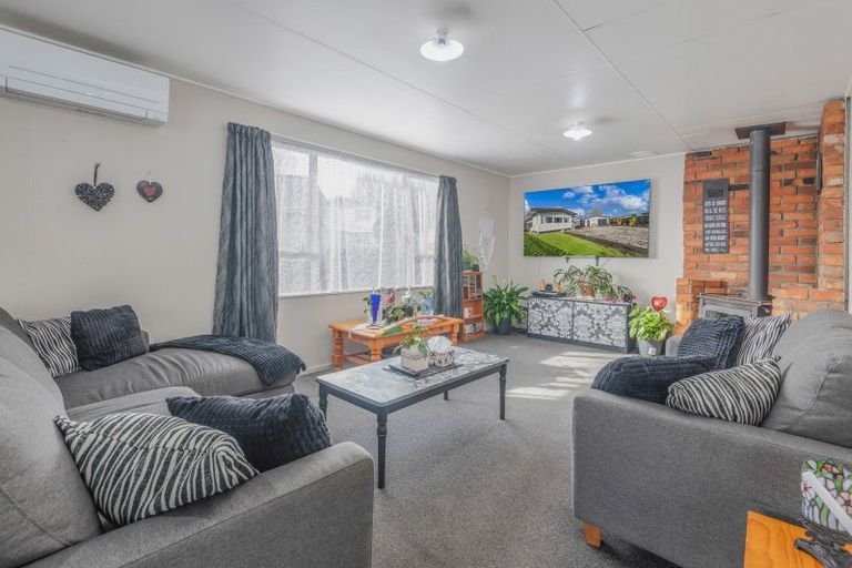 Photo of property in 9 Totara Place, Pahiatua, 4910