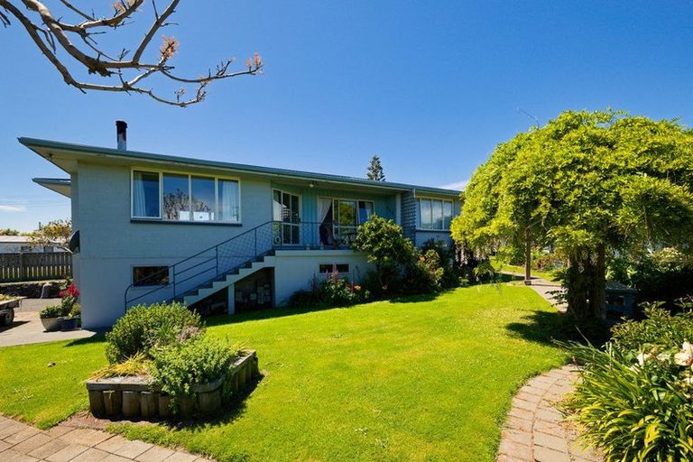 Photo of property in 2 Adelphi Terrace, Kaikoura, 7300