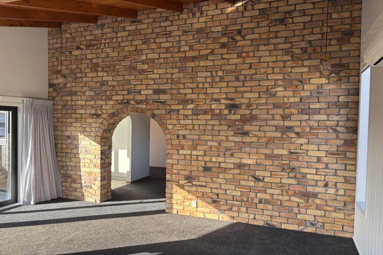 Photo of property in 27a Bay Street, Red Beach, 0932