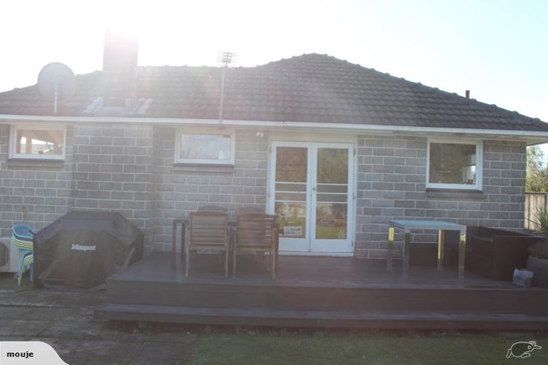 Photo of property in 80 Daniels Road, Redwood, Christchurch, 8051