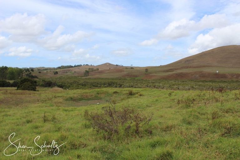 Photo of property in 215c Heatley Road, Whakapirau, 0583